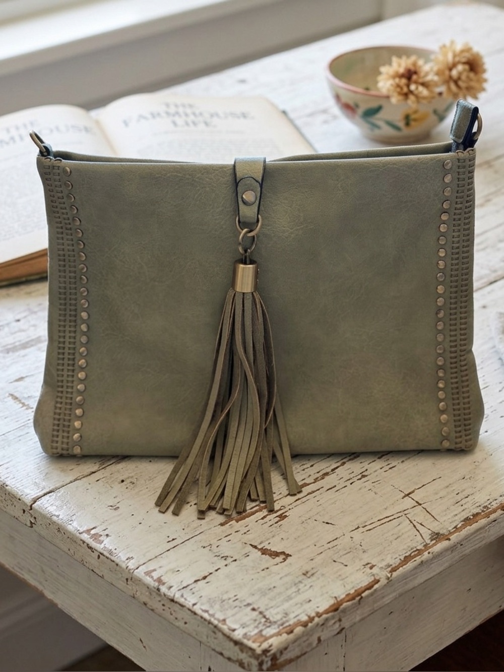 Western Romance Vibe Fringe Crossbody & Clutch Bag with Stud Accents